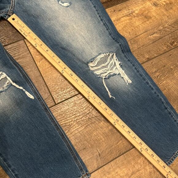 NWT Bohme Women's Mom Distressed Jeans Medium Wash Size 29 - Picture 4 of 8